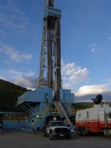 Drilling rig. Clicking on this image links to a larger version of the image. 