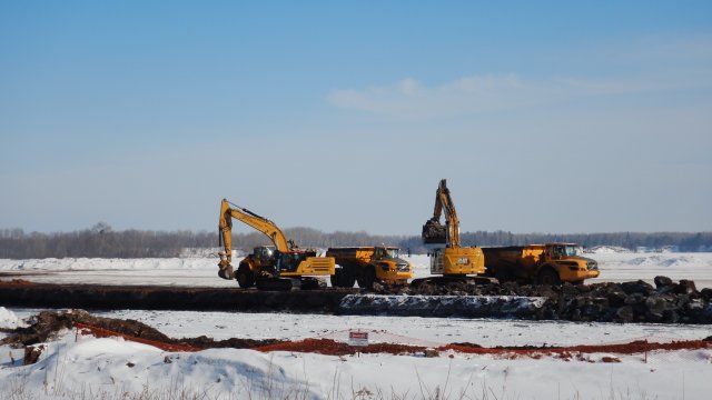 Mechanical dredging of the Shallow Sheltered Bay continues.