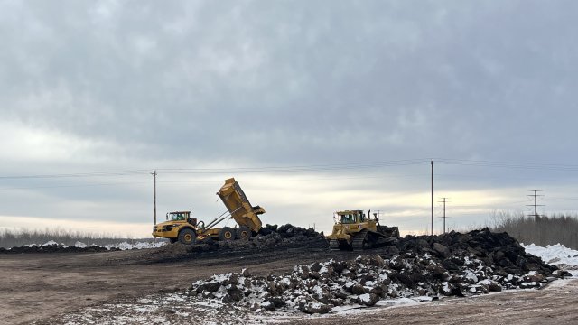 Surface dredge material from the Shallow Sheltered Bay is stockpiled in the sediment processing area. 