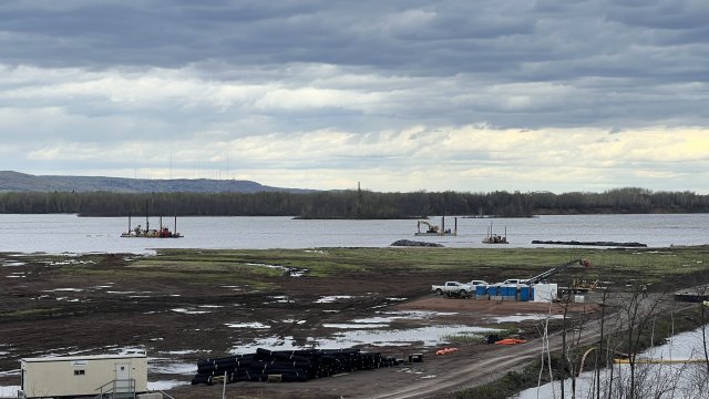hydraulical dredging from the Shallow Sheltered Bay