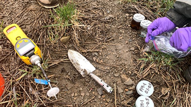 tools to collect soil for sampling image thumbnail