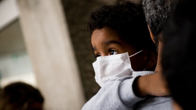 Child wearing a mask 