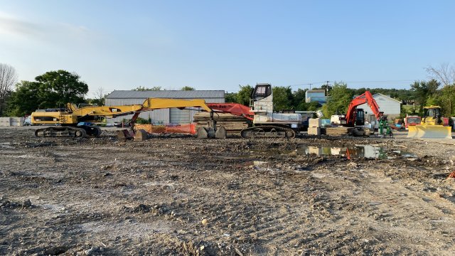 view of car scarpping area 4