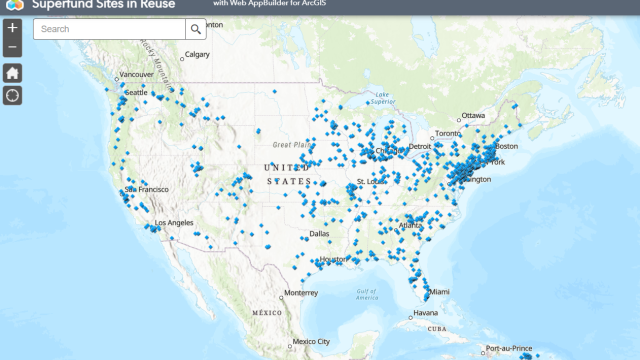 A map of the United States, with Superfund sites represented as blue dots.
