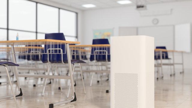 Portable Air Cleaner in Classroom