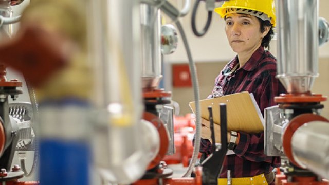 Woman working in lab