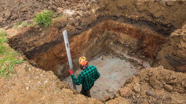 Worker with level