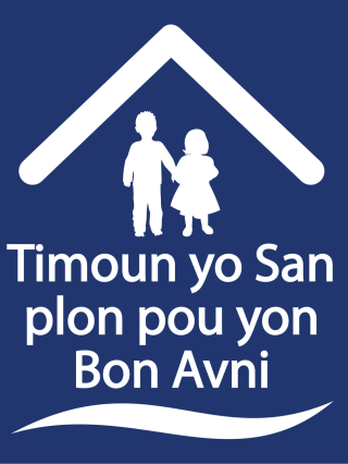 Family with Lead Free Kids written in Haitian Creole