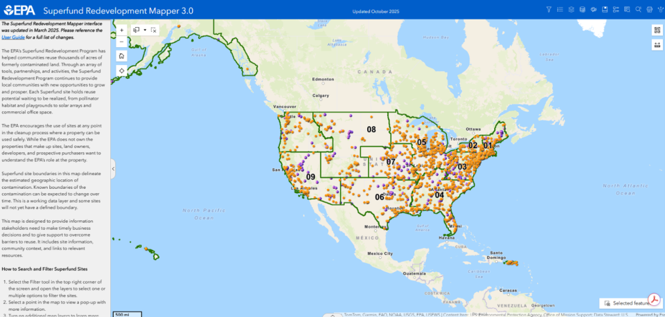 screenshot of Superfund Redevelopment Mapper - full map of U.S.