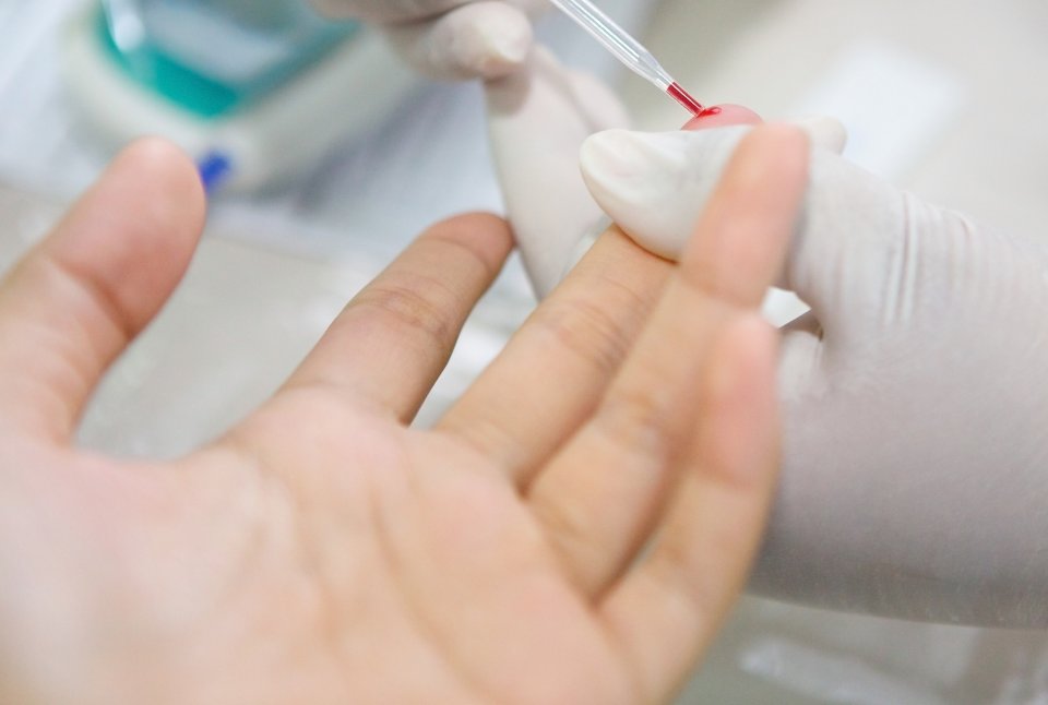 blood lead test using finger prick sample