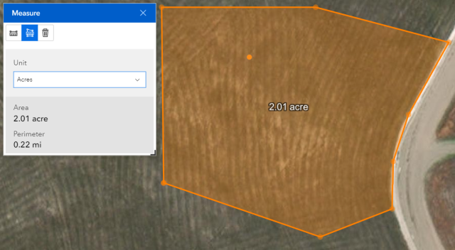 Line drawings are visible on a map view, with the shape displaying estimated acreage within the drawn boundary.