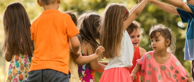 A group of children play outdoors. (U.S. EPA photo)